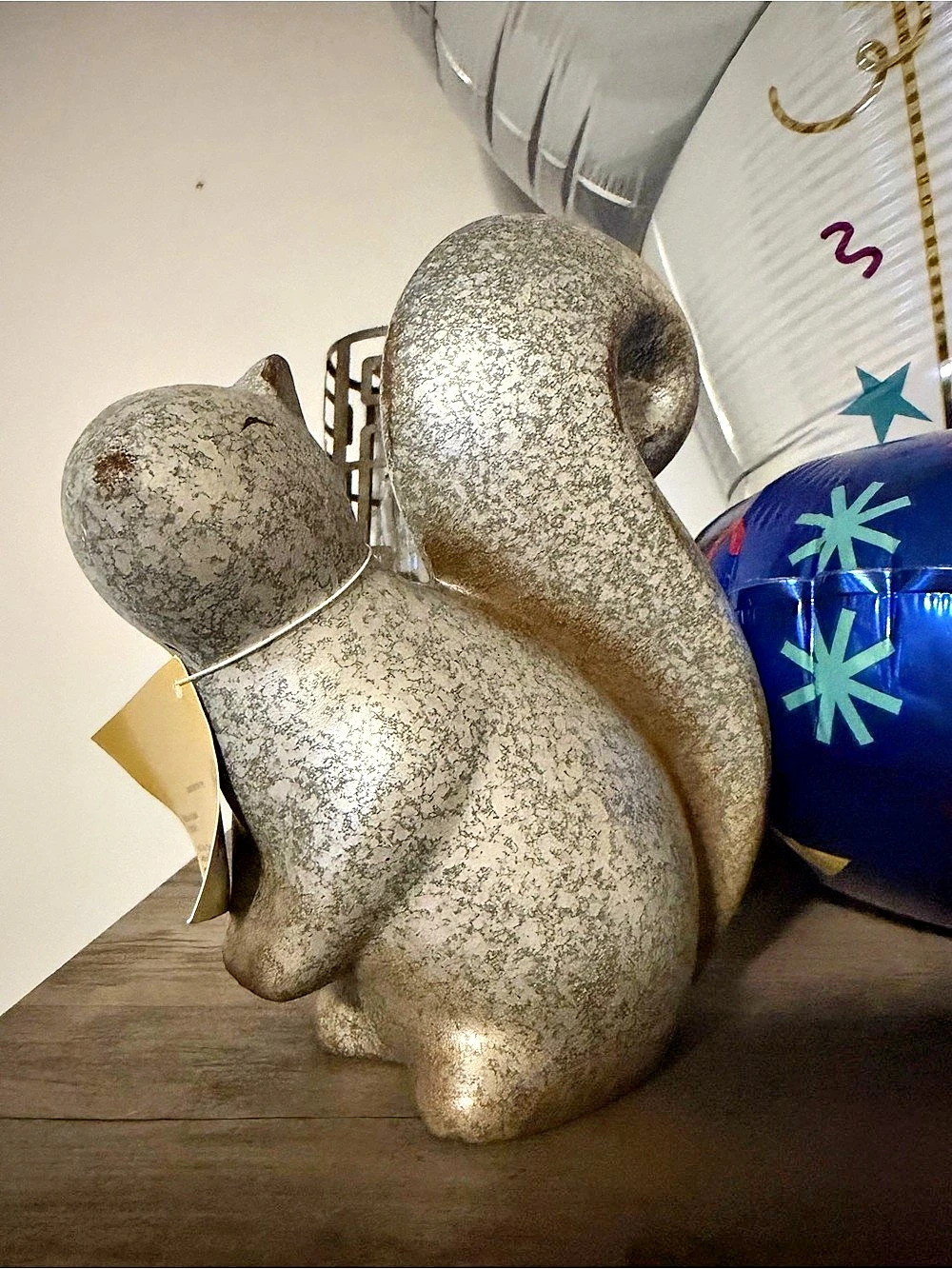 Robert Stanley Fall Rustic Autumn Silver Speckled Squirrel Figurine Squirrel
